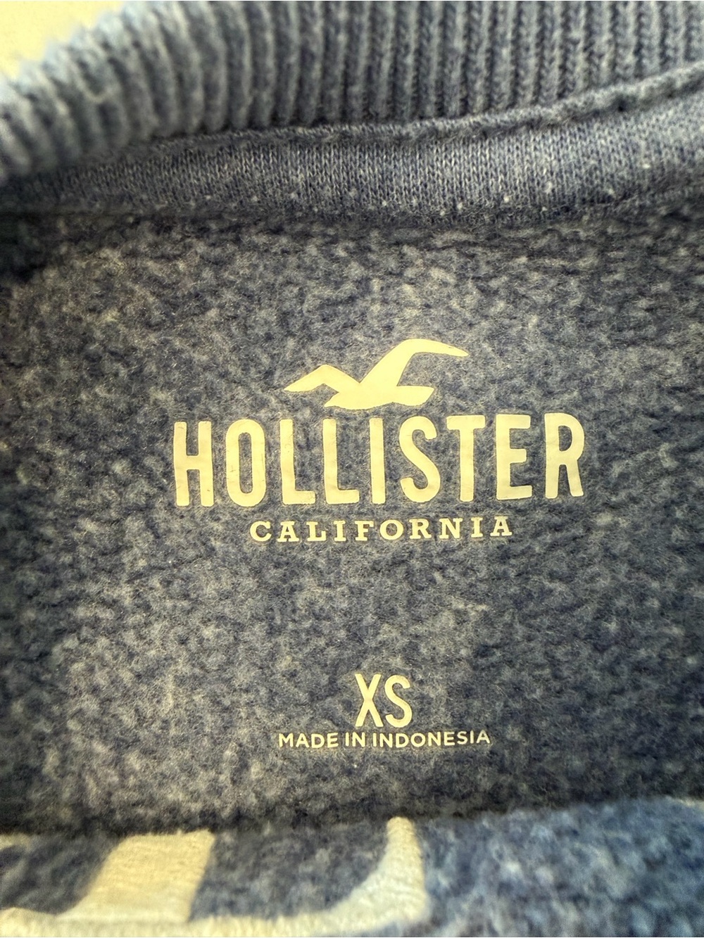 Hollister Cape Cod Lighthouse Crewneck Sweatshirt - Blue - Picture 2 of 4